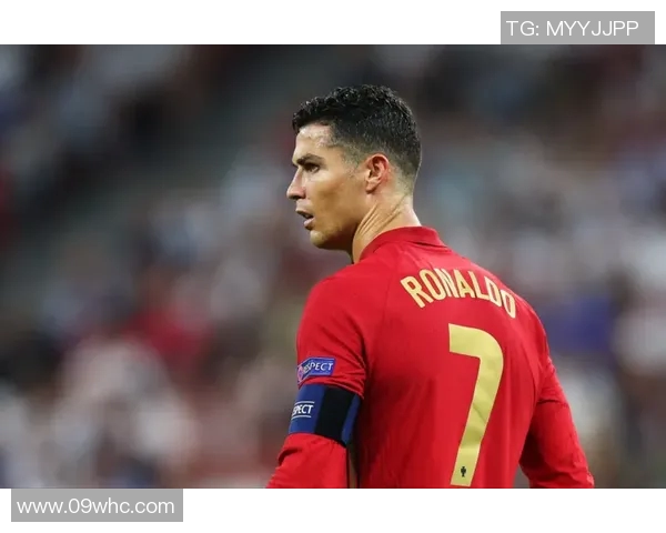 近墨者黑效应下的足球球星如何在复杂环境中保持自律与职业操守